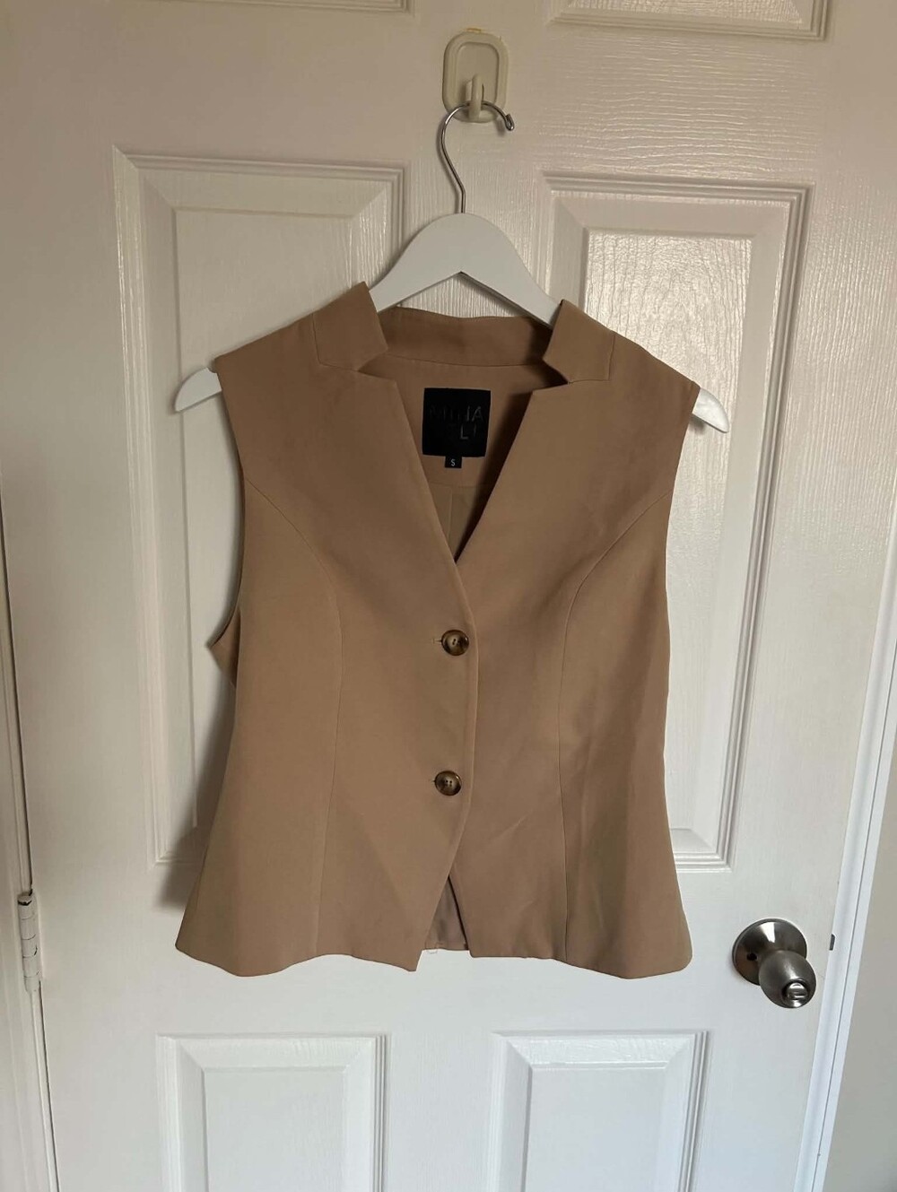 Mina Self Sleeveless Tailored Vest in Camel